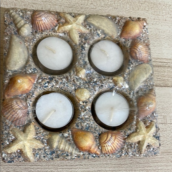 Seashell Tealight Candle Holder - Natural and Cream - Picture 2 of 2